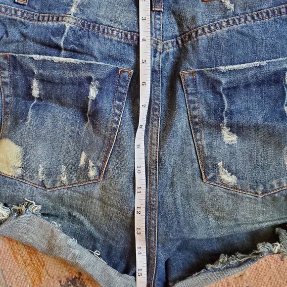 One Teaspoon High Waist Bandit Shorts Size 29 - Picture 4 of 9